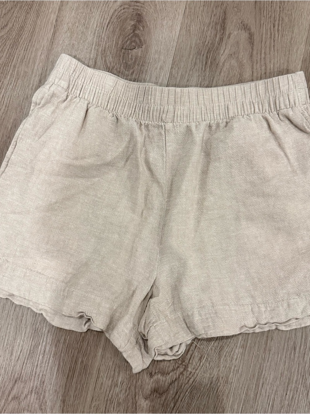 Old Navy Women's High-Waist Linen-Blend Shorts - Light Tan